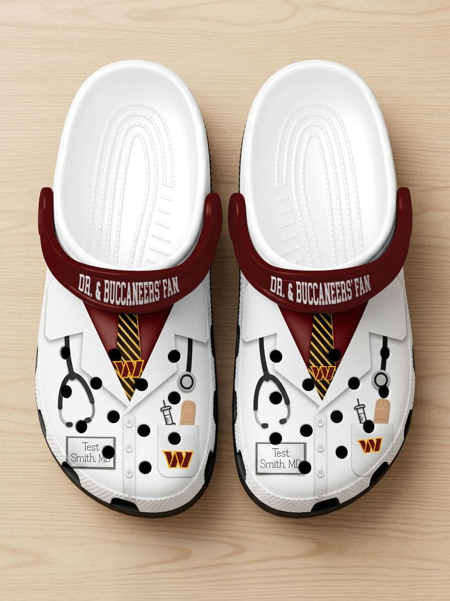 WC PREMIUM NFL NATIONAL DOCTOR'S DAY CLOGS WITH 8 CHARMS DDT  CTND
