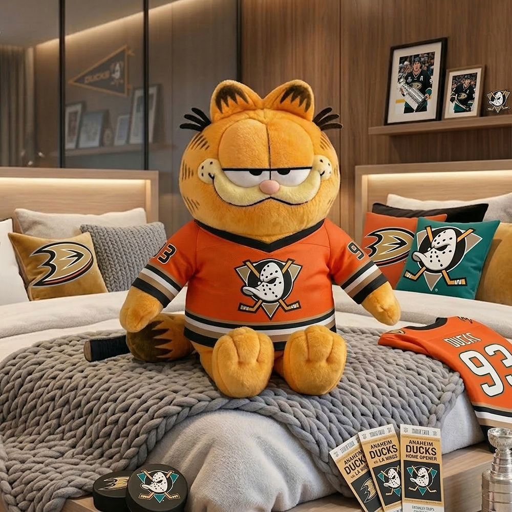 AD x Garfield plushie in NHL team editions NAK TTT